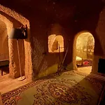 酒店 The Cave House