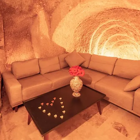The Cave House 3* Ουργκούπ