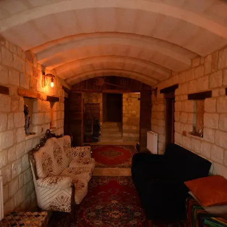 The Cave House 3* Ουργκούπ