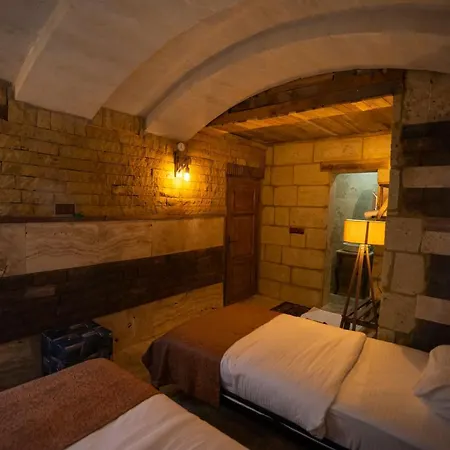 The Cave House Ουργκούπ