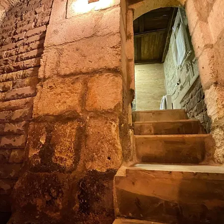 The Cave House Ξενοδοχείο 3*