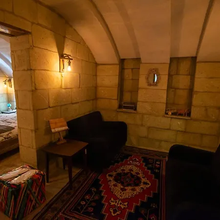 The Cave House 3* Ουργκούπ