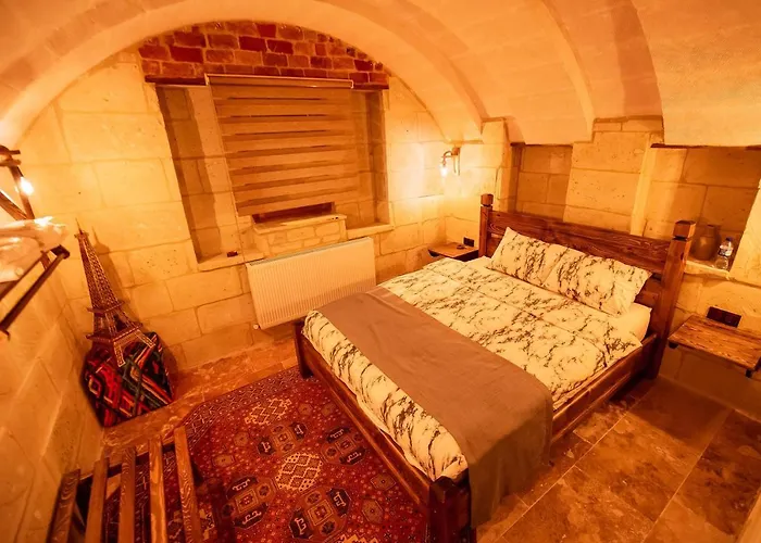 The Cave House Szálloda 3*