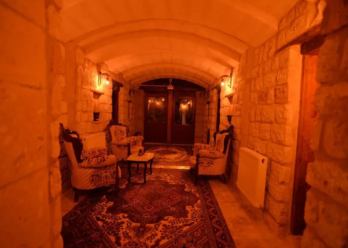 Hotel The Cave House 3*