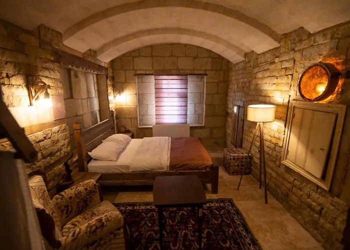 The Cave House Szálloda 3*